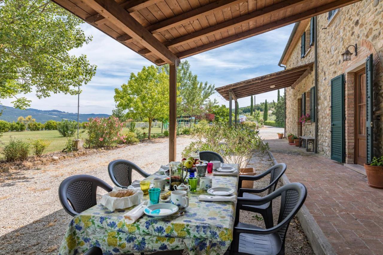 Agriturismo Casa Al Bosco โวลแตร์รา ภายนอก รูปภาพ