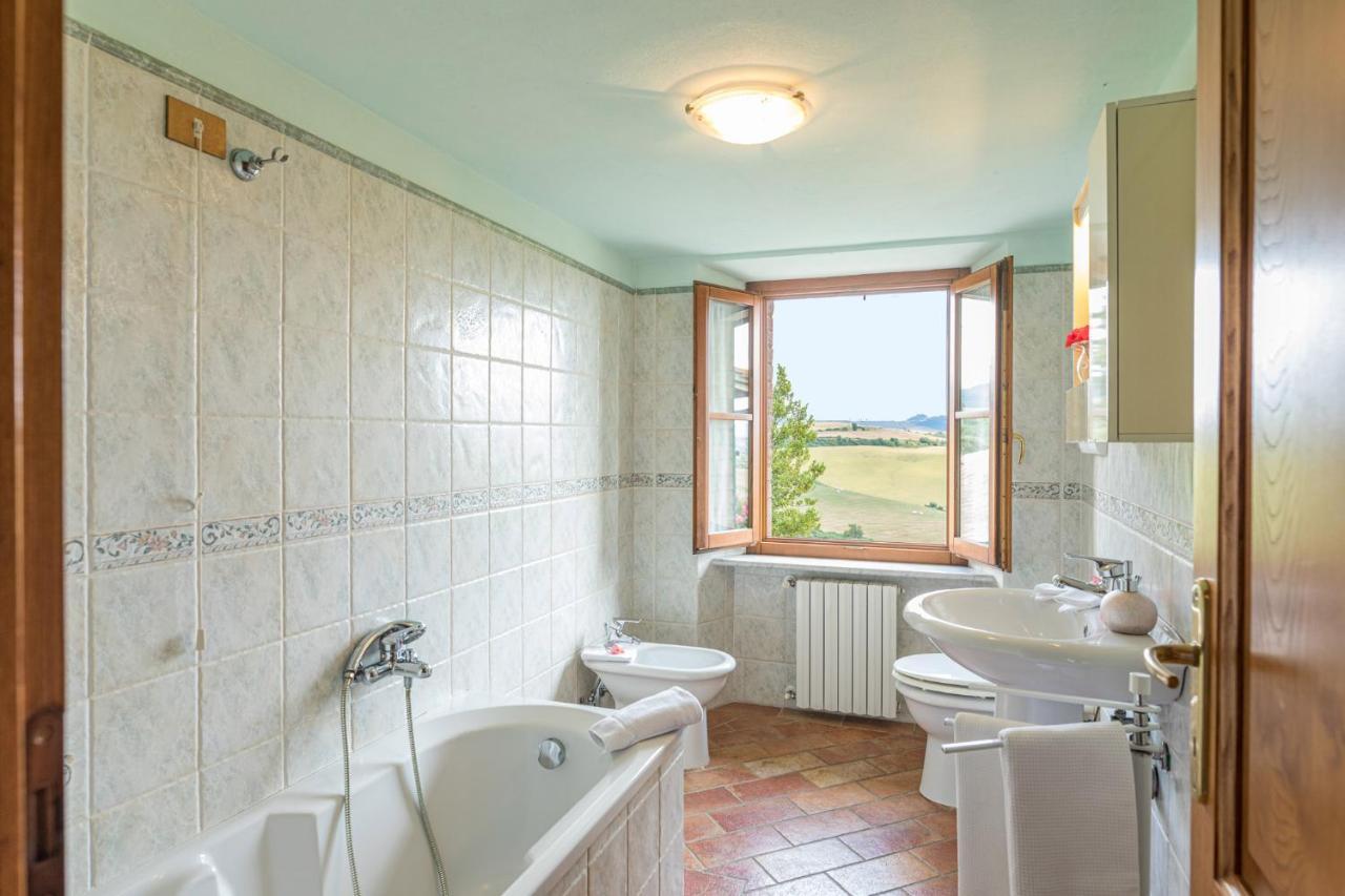 Agriturismo Casa Al Bosco โวลแตร์รา ภายนอก รูปภาพ
