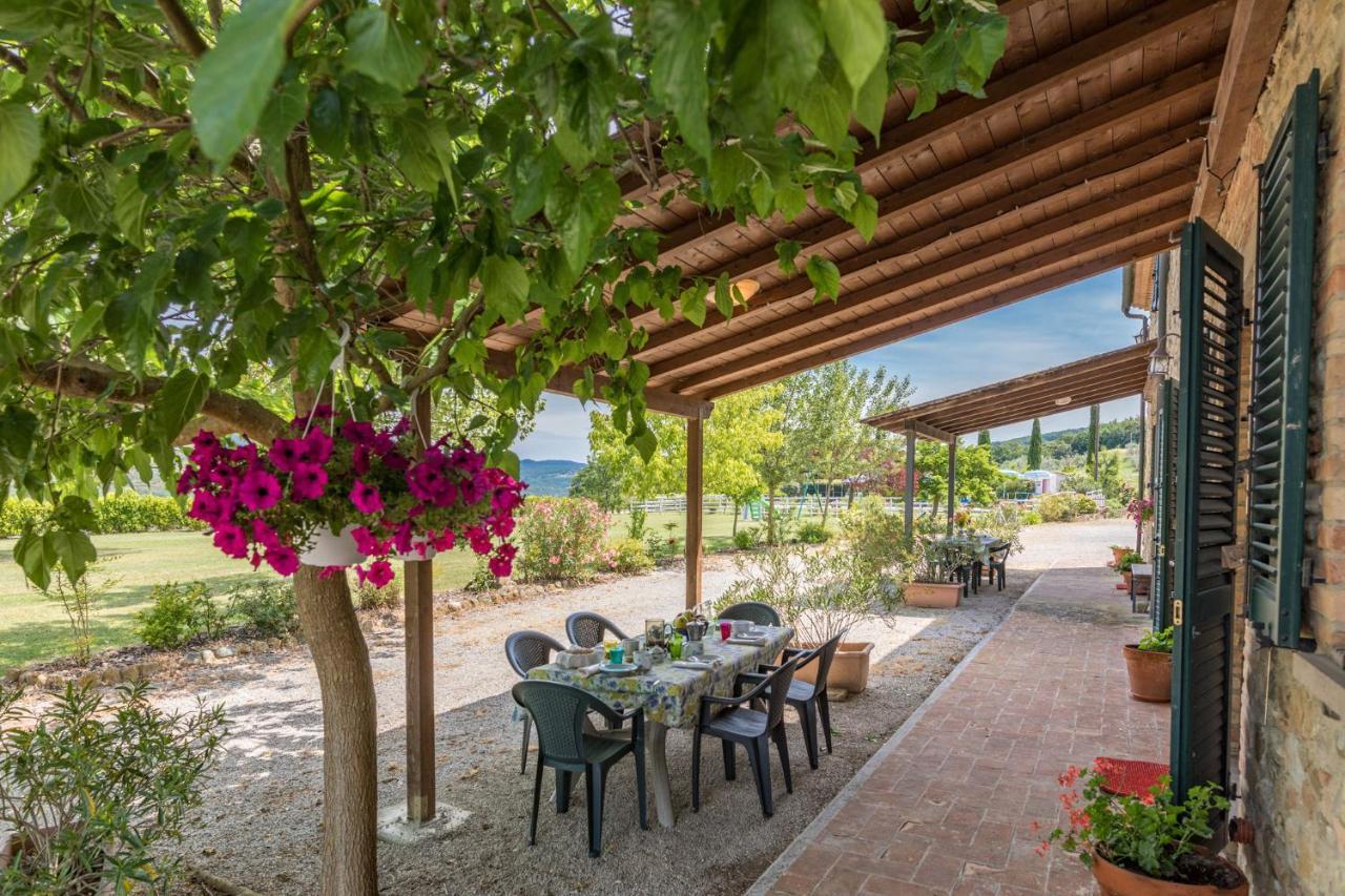 Agriturismo Casa Al Bosco โวลแตร์รา ภายนอก รูปภาพ