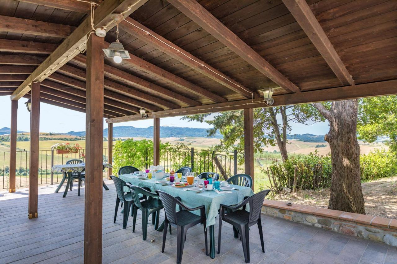 Agriturismo Casa Al Bosco โวลแตร์รา ภายนอก รูปภาพ